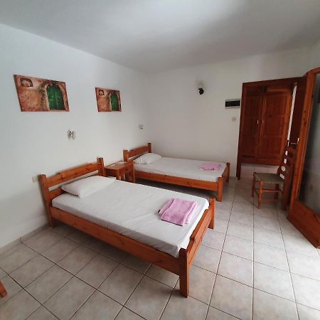 Dionisos Studios And Apts Skiathos 쿠쿠나리에스 외부 사진